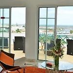 בית הארחה Terrace 4*