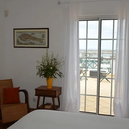 Πανσιόν Terrace Ταβίρα