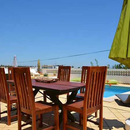 Terrace Casa de hóspedes 4*